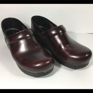 Dansko Shoes size 38- size 8 US clogs